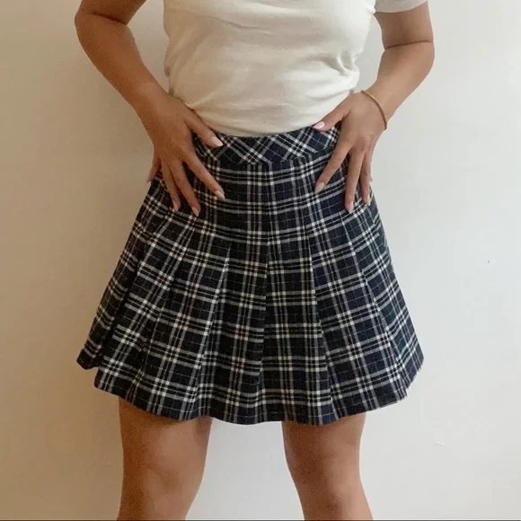 H&M DIVIDED Plaid Pleated Skirt